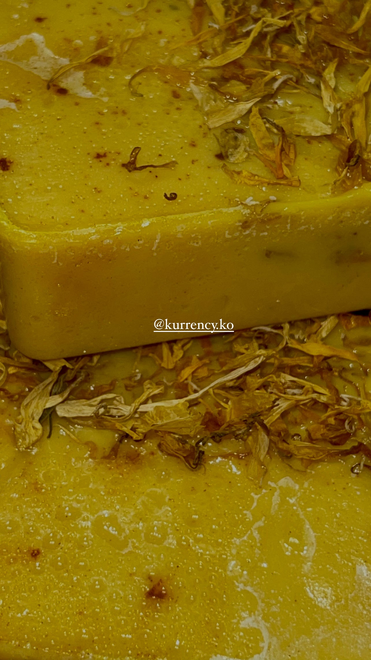 1Turmeric + Honey Face Bar